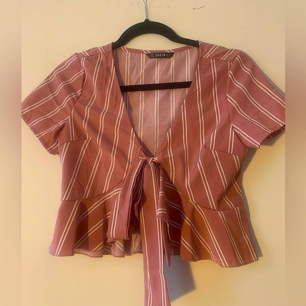 Short sleeve tie up crop top with white and pink pinstripes